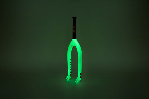 Odyssey R32 20 Fork 3/8 32mm Offset Glow White